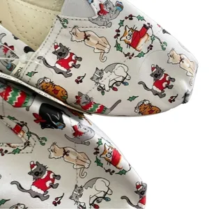 Toms Christmas Cats Shoes 8 thumbnail 2