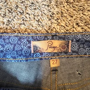Paige Diego Dark Wash Denim Cut Off‎ Shorts Women 27 Low Rise Raw Hem WA643 thumbnail 2