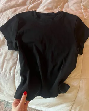 Uniqlo thumbnail 1