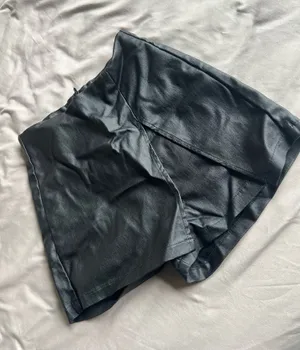 Black Women's Wrap thumbnail 1