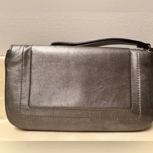 Kate Spade Buffalo Magnetic Closure Silver/Metallic Leather Wristlet thumbnail 2