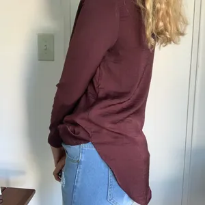 H&M Burgundy long sleeve blouse thumbnail 2