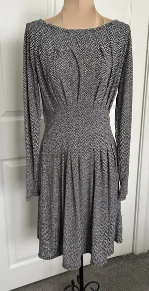 MICHAEL Michael Kors Herringbone-Print Matte-Jersey Dress, Women's Size S thumbnail 1