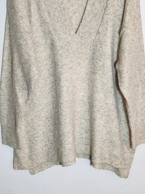 Time and Tru Cream Gray Oatmeal Fuzzy Oversized V-Neck Sweater Size XL NWT thumbnail 3