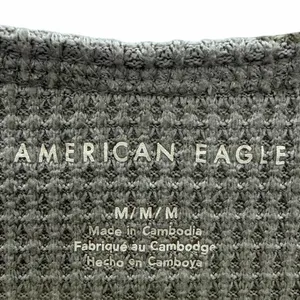 American Eagle Waffle Knit Thermal Green Camouflage V Neck Top Womens Medium thumbnail 8