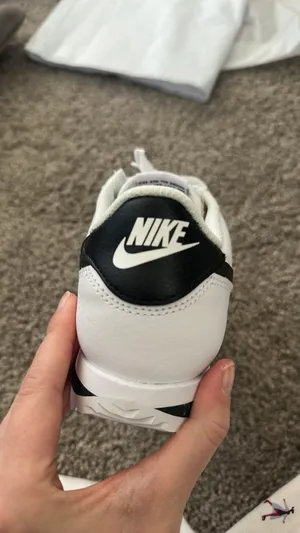 Nike Cortez White Black 8 thumbnail 7
