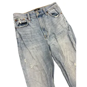 Abercrombie & Fitch Ultra High Rise Mom Jeans Light Wash Distressed Blue 29/8R thumbnail 2