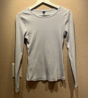 Old Navy Women's Icy Blue Fuzzy Ribbed Knit Long Sleeve Top Shirt Size Medium thumbnail 1
