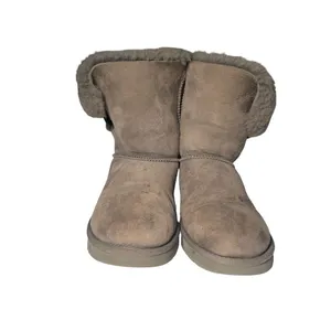 UGG Bailey Button Women's Boots Size Boots thumbnail 2