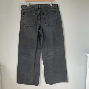 Old Navy Low Rise Baggy Wide Leg Denim Jeans Pants Cotton Blend Black Size 12 thumbnail 2