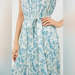 Tuckernuck Jardin De Fleurs Plisse Crinkle Alina Dress Blue Floral Midi NWT thumbnail 6