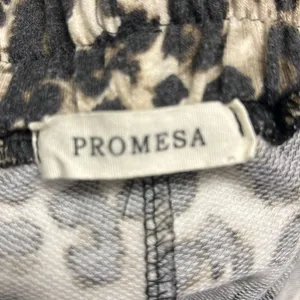 Prómesa Animal Print Lounge Shorts with Elastic Waistband and Pockets- Medium thumbnail 9