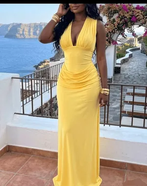 Women’s elegant bodycon maxi dress  thumbnail 2