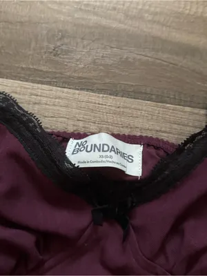 No Boundaries Women's Burgundy Lace-Trim Cami thumbnail 2