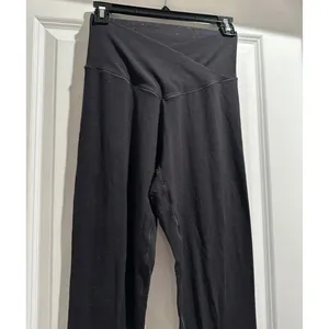Aerie Real Me High Rise 7/8 Leggings thumbnail 2