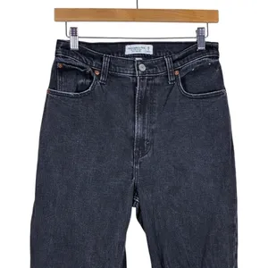 Abercrombie & Fitch Ankle Straight Ultra High Rise Jeans Black Distressed Size 2 thumbnail 2