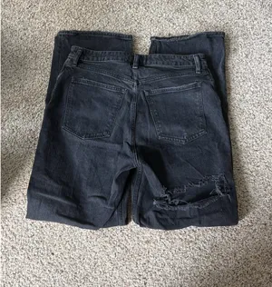 Abercrombie High-Rise Jeans 90s Straight Curve Love thumbnail 2