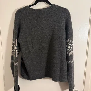 Lucky Brand Women's Medium Gray and White Patterned Winter Sweater thumbnail 5