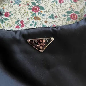 Prada Semitracolla Vela Sport Purse in Black thumbnail 10