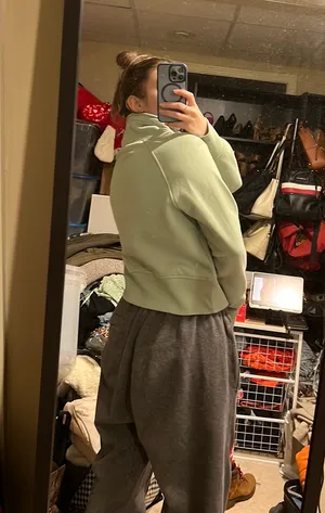 Cropped Fleece Sweatshirt thumbnail 3