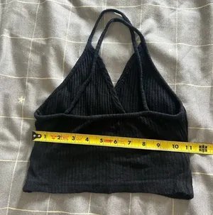 Brandy Melville Ribbed Cross Back Tank Black Cropped Top One Size thumbnail 4