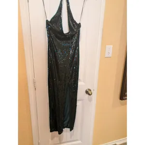 Zara Green Halter Neck Midi Sequinned Dress Size Xs thumbnail 6