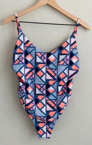 Aerie Geometric‎ Print One Piece Swimsuit Womens Small Coral Blue White Pink thumbnail 1