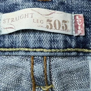 Levis 505 Womens Size 14M Jeans Straight Leg Stretch Blue Denim Everyday Casual thumbnail 5