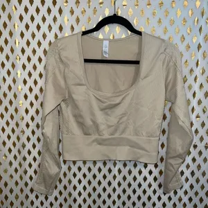 OFFLINE By Aerie Seamless Cable Square Neck long sleeve T-Shirt crop top OAT bei thumbnail 3