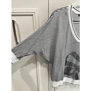 White House | Black Market Striped Abstract Floral V Neck Pullover Sweater Size Medium Lightweight thumbnail 3
