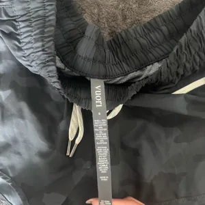 Vuori Shorts Camo Black thumbnail 2