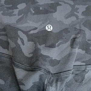 Lululemon Align Super High Rise Short 10" Incognito Camo Multi Grey size 4 thumbnail 13