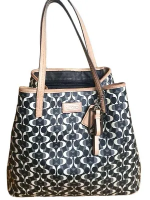 Coach Peyton Signature C Tote Black thumbnail 1