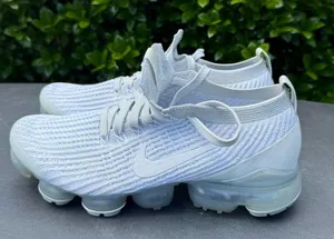 Nike Air Vapor Max 3.0 White/Pure Platinum/ Metallic Silver Women’s Size 8.5 thumbnail 3