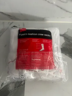 Pack of supreme socks thumbnail 2