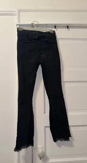 Abercrombie Black High Rise Ankle Flare Jeans thumbnail 3