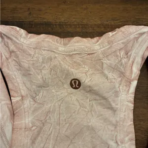Lululemon Love Tank Top Size 8 Pink Summit Wash Smoky Topaz Shirt thumbnail 3