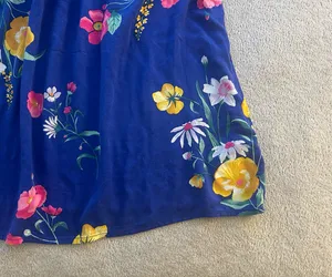 Old Navy Top Women’s Medium Sleeveless thumbnail 3