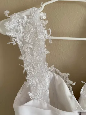 Mingda White Lace Floral Off The Shoulder Wedding Dress thumbnail 11