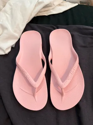 Pink Archie’s flip flops sandals Size 8.5 thumbnail 1