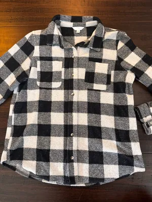 Cozy Black and White Fleece Checkered Button Down Shirt Size M thumbnail 1