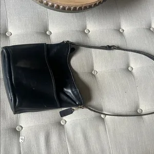 Coach Vintage Black Glove Tanned Leather Bucket Bag No 0660 013 thumbnail 6
