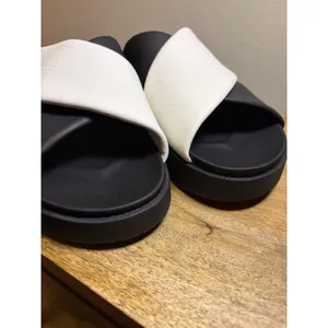 Sorel Roaming Crisscross Slide Sandal Black Leather Platform 10 thumbnail 8