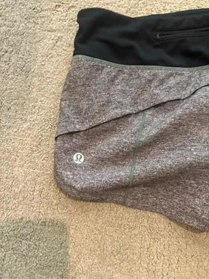 Lululemon Speed Shorts 2.5" Low-Rise thumbnail 2