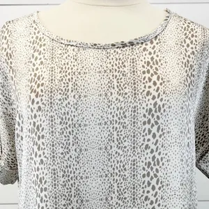 Entro Womens M Satiny Short Sleeve‎ Animal Print Top Shirt Taupe Cream Boho thumbnail 8