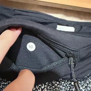 Lululemon skirt thumbnail 4