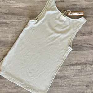 SKIMS New Tank Top thumbnail 3