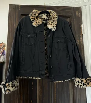 Black Denim Jacket with Leopard Faux-Fur Trim and Lining thumbnail 1