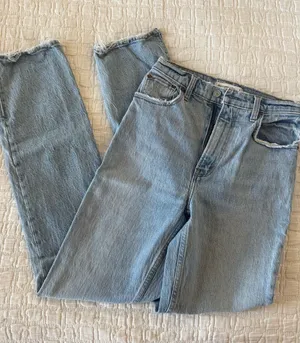 Abercrombie & Fitch The 90s Straight Ultra High Rise thumbnail 1