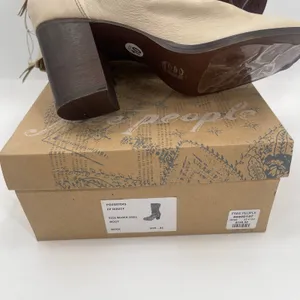 FREE PEOPLE Elle Boots Size 10 NEW Slouchy Leather Block Heel NWT/Box Beige Boho thumbnail 6